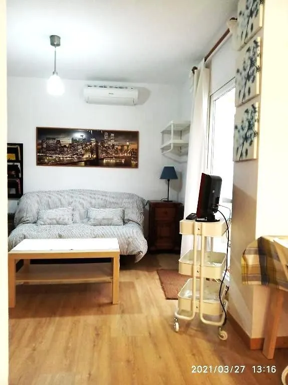 Small Apartment In Malaga Next To The Beach